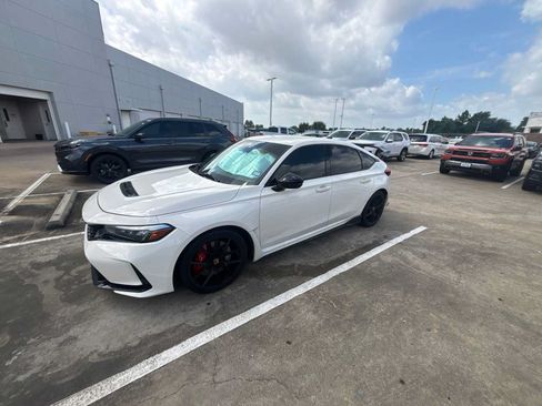 Used 2024 Honda Civic Type R image 1