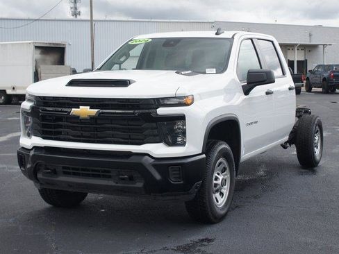 Used 2024 Chevrolet Silverado 3500 W/T w/ WT Fleet Convenience Package image 2