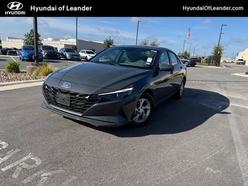 Used 2023 Hyundai Elantra SE w/ Preferred Accessory Package FWD image 1