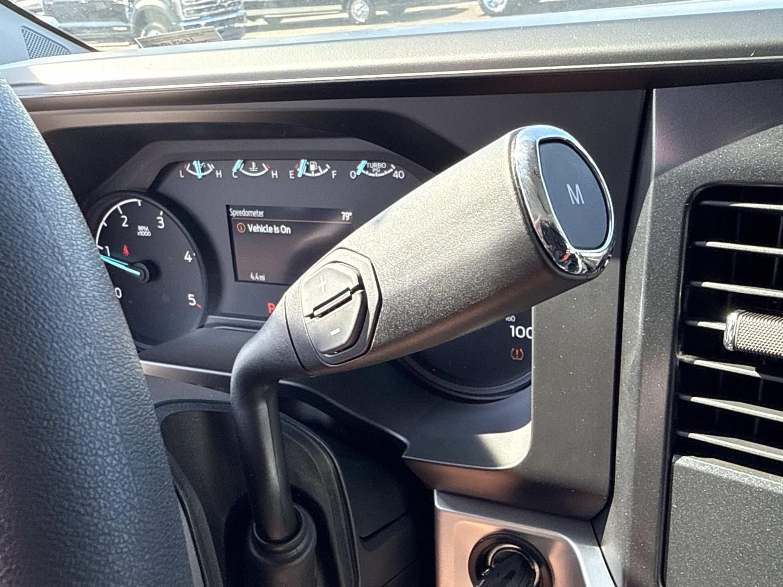 New 2026 Ford F550 4x4 SuperCab Super Duty image 18