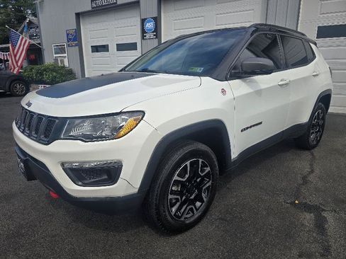 Used 2020 Jeep Compass Trailhawk AWD/4WD image 1