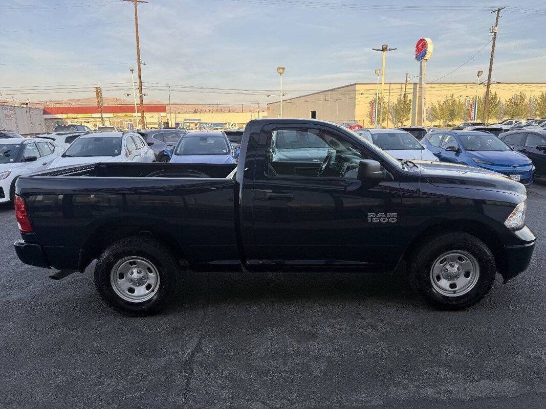 Used 2018 RAM 1500 Tradesman w/ Power & Remote Entry Group AWD/4WD image 4