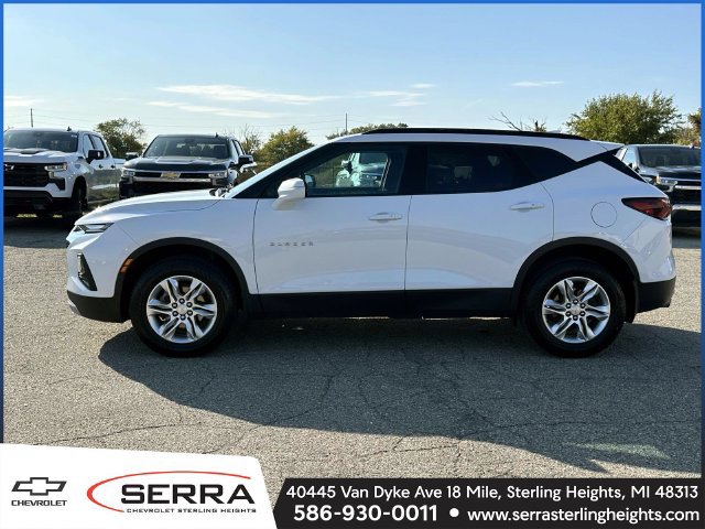 Used 2022 Chevrolet Blazer LT FWD image 2