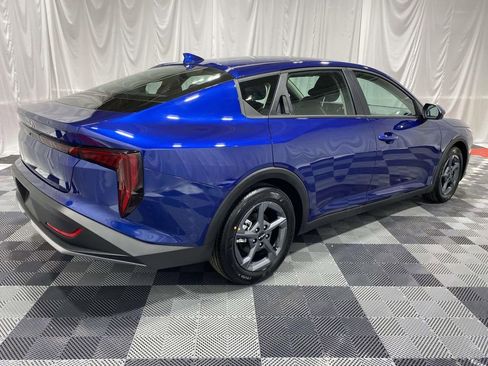 New 2026 Kia K4 LXS FWD image 5