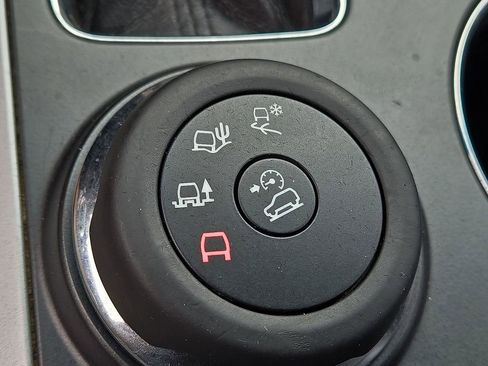 Used 2014 Ford Explorer XLT w/ Equipment Group 202A image 15