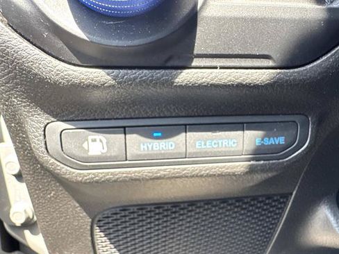 Used 2023 Jeep Wrangler Unlimited w/ Cold Weather Group AWD/4WD image 11