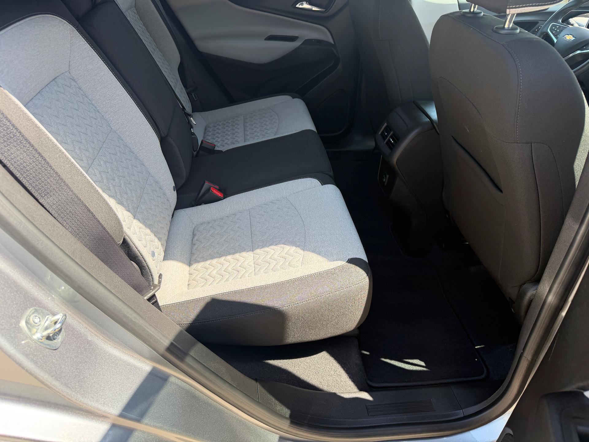Used 2023 Chevrolet Equinox LS w/ LS Convenience Package FWD image 26