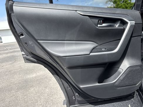Used 2025 Toyota RAV4 XLE w/ Convenience Package FWD image 33