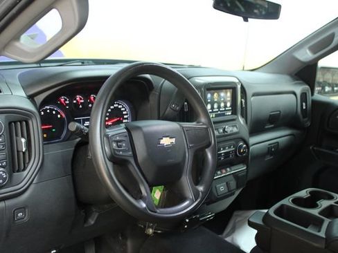 Used 2019 Chevrolet Silverado 1500 Custom w/ Custom Value Package AWD/4WD image 14