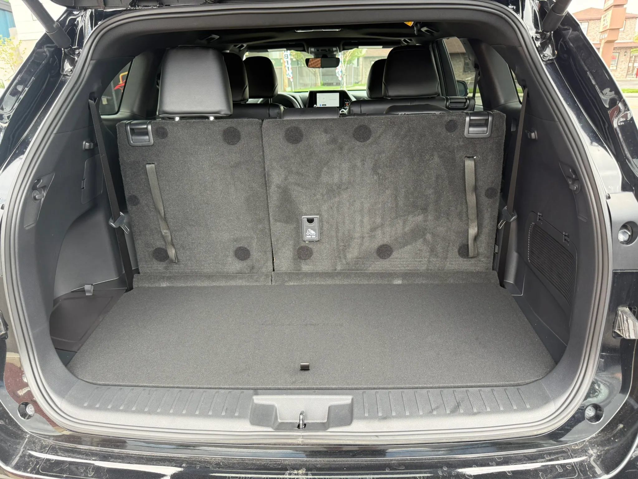 Used 2025 Toyota Highlander XSE AWD/4WD image 34