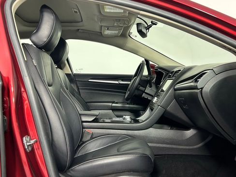 Used 2017 Ford Fusion Titanium image 10