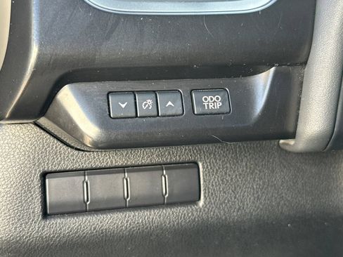 Used 2019 Lexus UX 200 w/ Premium Package FWD image 34