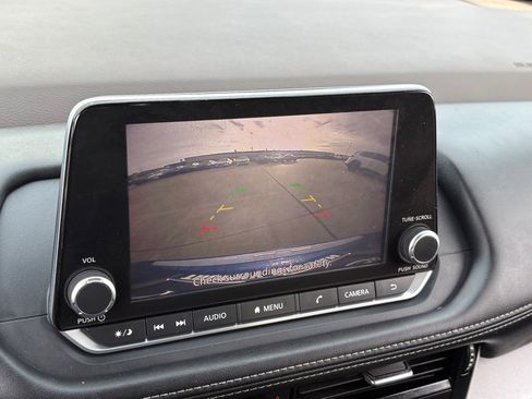 Certified 2022 Nissan Rogue SV image 23