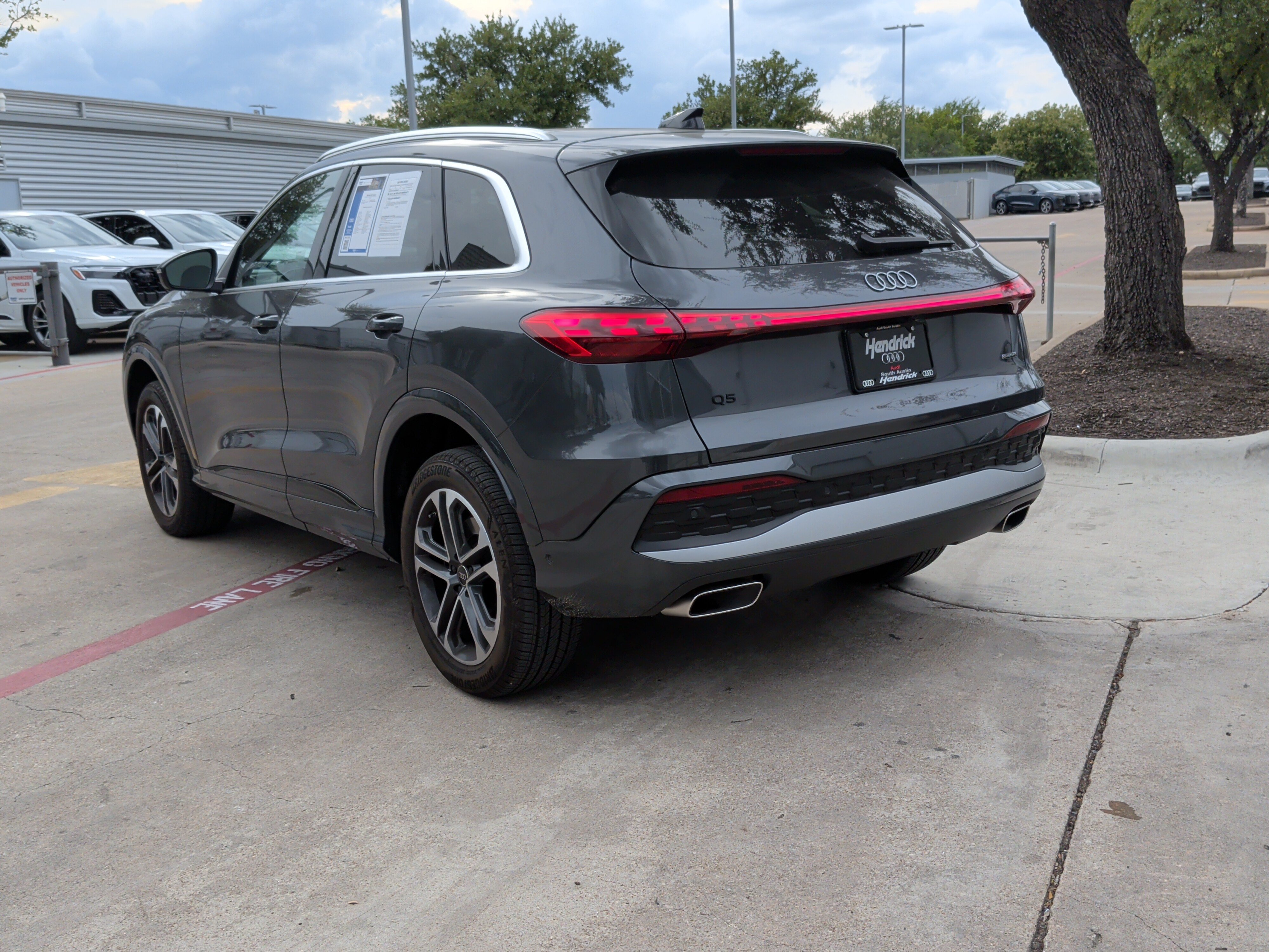 Used 2025 Audi Q5 Premium w/ Convenience Package AWD/4WD image 7