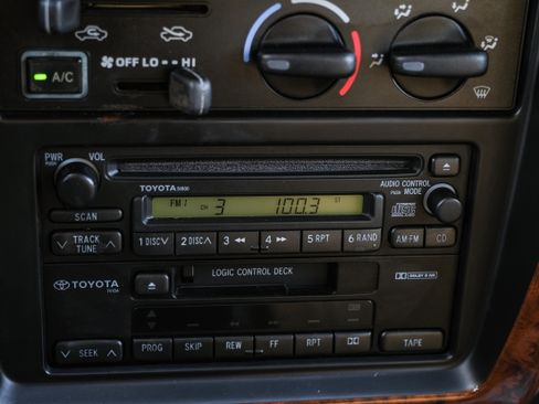 Used 1998 Toyota 4Runner Limited image 24