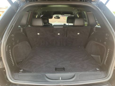 Used 2020 Jeep Grand Cherokee Altitude AWD/4WD image 19