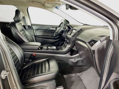 Used 2019 Ford Edge SEL w/ Equipment Group 201A FWD image 27