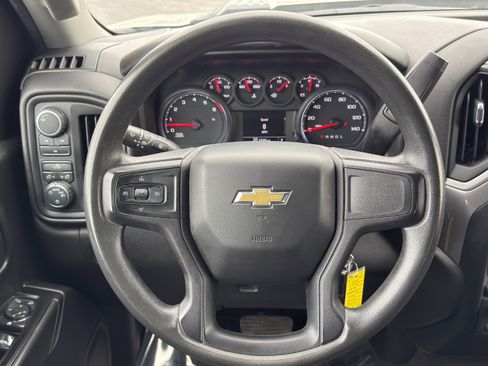 Used 2022 Chevrolet Silverado 2500 Custom w/ Custom Convenience Package image 23