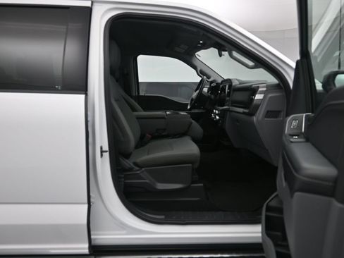Used 2025 Ford F150 XLT w/ Equipment Group 301A Standard AWD/4WD image 26