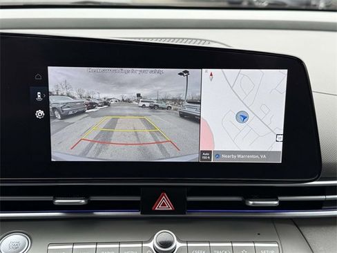 Used 2024 Hyundai Elantra SEL image 15