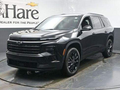 New 2026 Chevrolet Traverse LT w/ Midnight/Sport Edition image 13