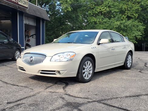 Used 2011 Buick Lucerne CXL w/ Driver Confidence Package FWD image 1