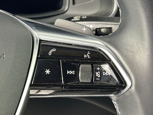 Used 2023 Audi A6 2.0T Premium w/ Convenience Package image 27