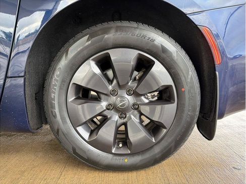 Used 2020 Chrysler Pacifica Limited w/ Advanced Safetytec Group FWD image 34