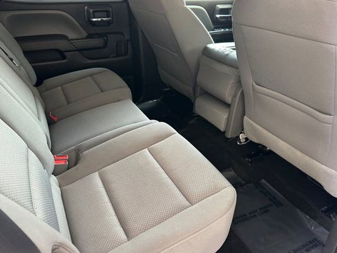 Certified 2018 Chevrolet Silverado 1500 Custom w/ Custom Value Package image 17