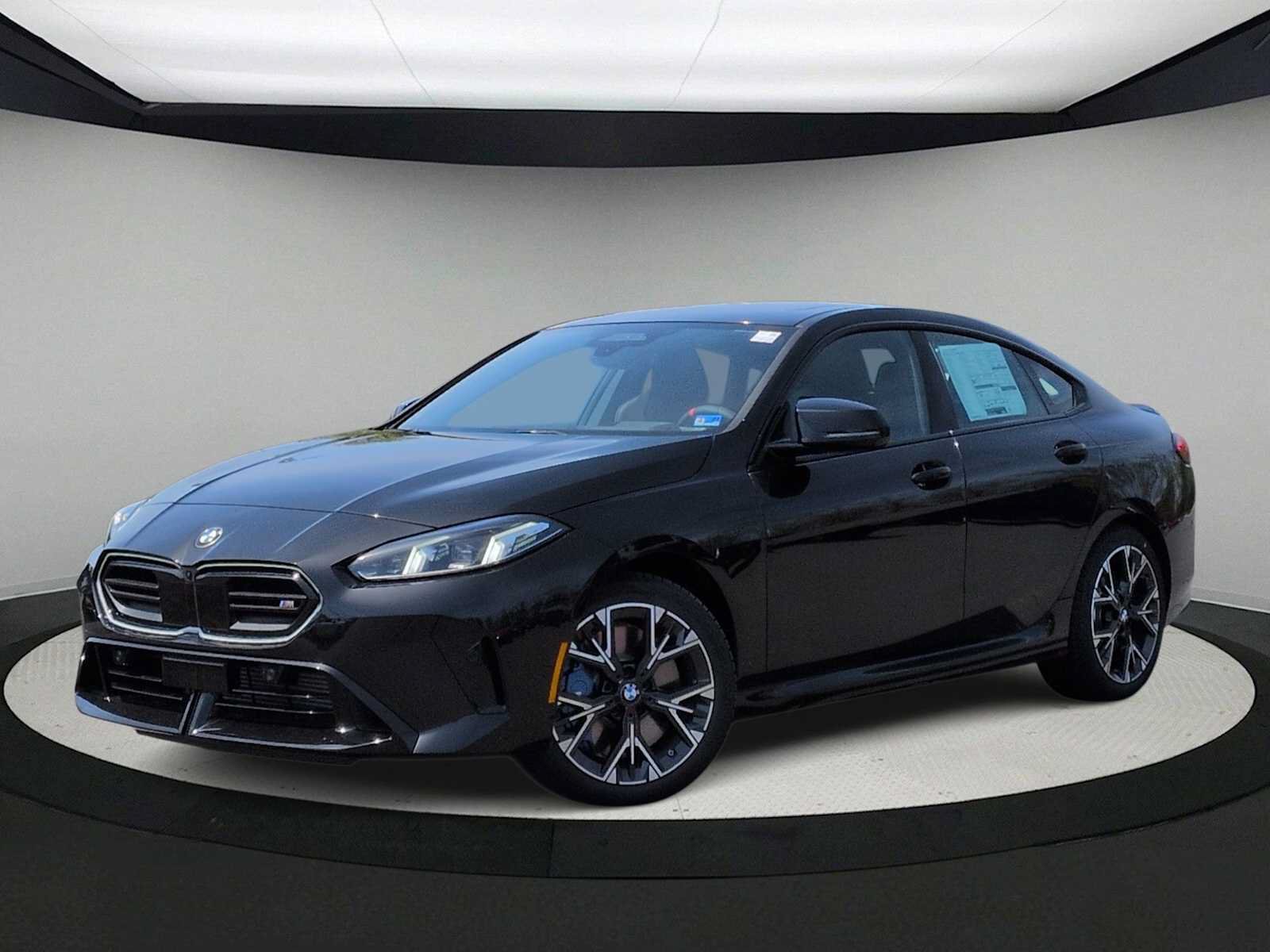 Used 2026 BMW M235i xDrive w/ Technology Package AWD/4WD image 1