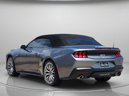 Used 2025 Ford Mustang GT Premium RWD image 3