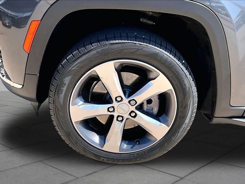 Used 2021 Jeep Grand Cherokee L Limited w/ Trailer Tow Group (B) AWD/4WD image 9