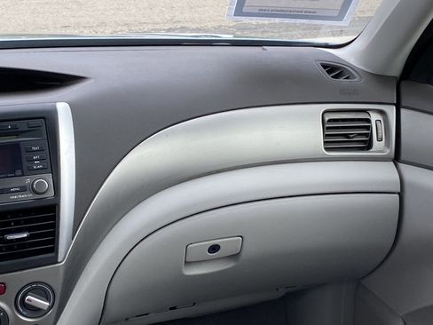 Used 2010 Subaru Forester 2.5X Premium image 22