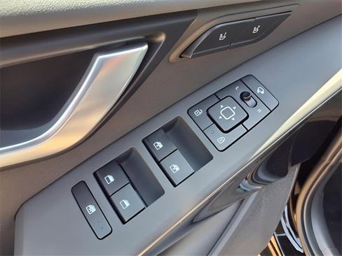 New 2025 Kia Niro SX image 14