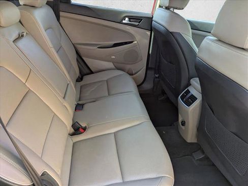 Used 2021 Hyundai Tucson Ultimate w/ Cargo Package FWD image 19