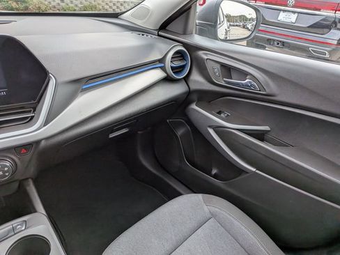 Used 2024 Chevrolet Trax LS w/ Driver Confidence Package image 17