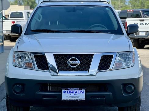 Used 2020 Nissan Frontier S RWD image 32