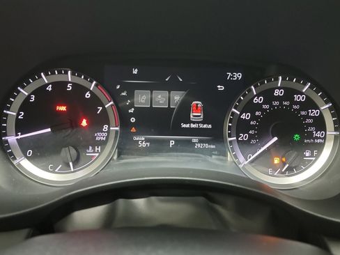Used 2023 Toyota Highlander XSE FWD image 18