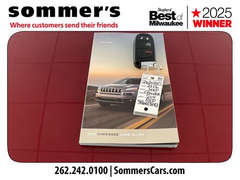 Used 2016 Jeep Cherokee Limited AWD/4WD image 25