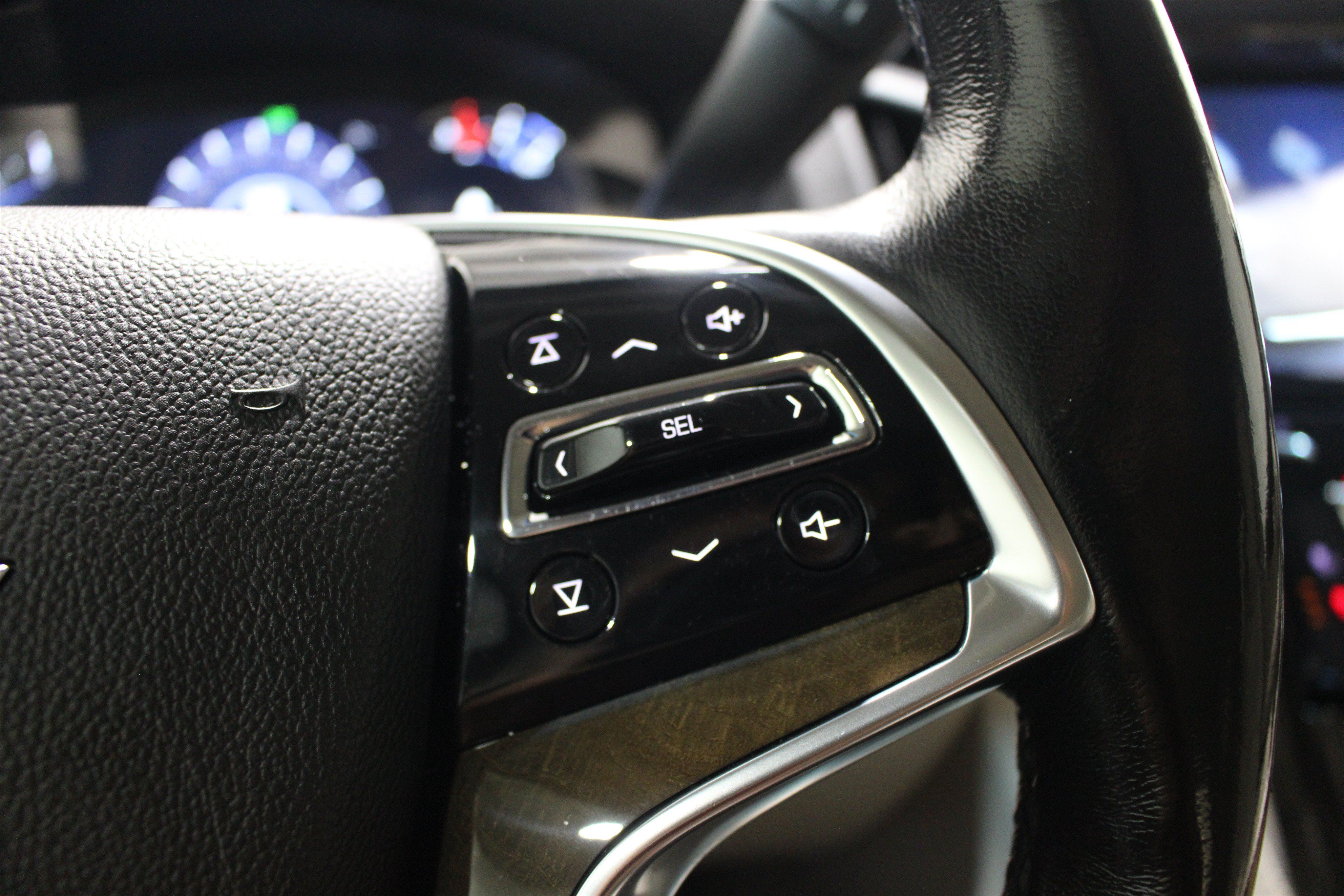 Used 2019 Cadillac Escalade Platinum Sport AWD/4WD image 13