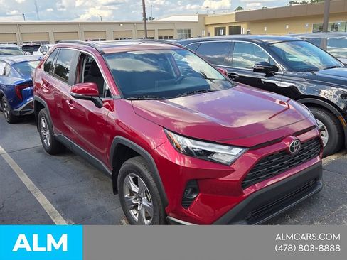 Used 2025 Toyota RAV4 XLE w/ Convenience Package FWD image 3