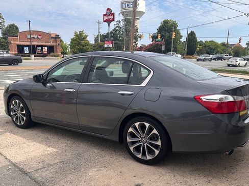 Used 2014 Honda Accord Sport image 4
