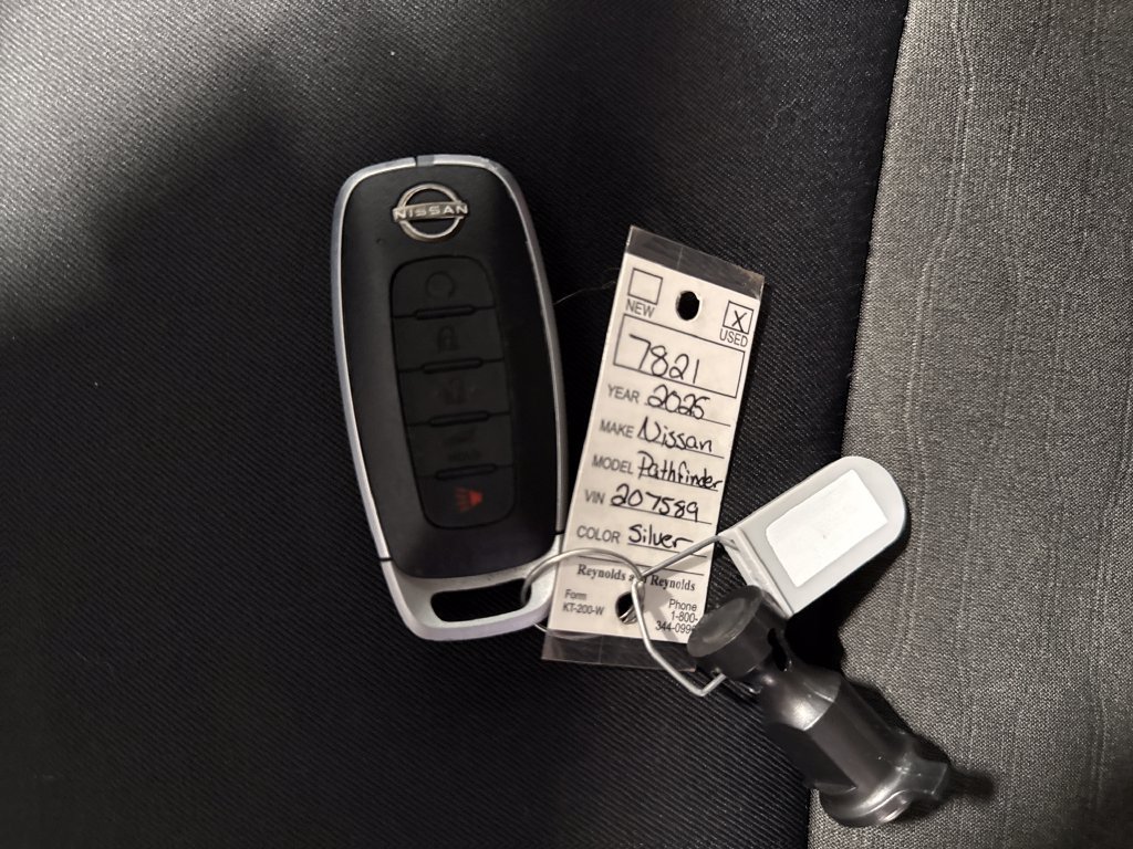 Used 2025 Nissan Pathfinder SV AWD/4WD image 22