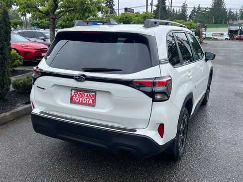 Used 2026 Subaru Forester Premium AWD/4WD image 7
