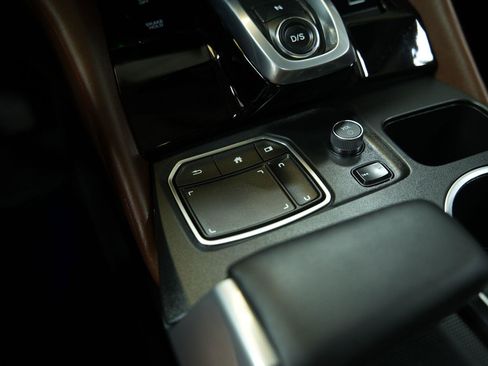 Used 2023 Acura MDX SH-AWD w/ Technology Package image 48