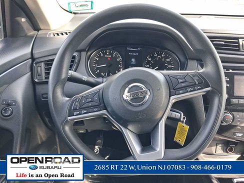 Used 2017 Nissan Rogue S w/ Appearance Package AWD/4WD image 17