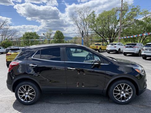 Used 2019 Buick Encore Sport Touring AWD/4WD image 4