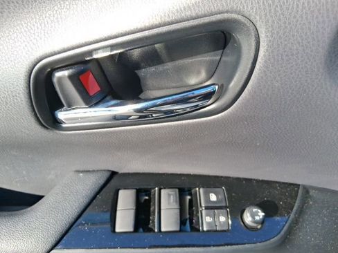 Used 2021 Toyota Prius Prime Limited image 15