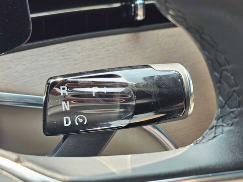 New 2025 Volvo EX90 Plus image 22