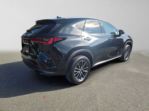 Certified 2025 Lexus NX 250 FWD image 3